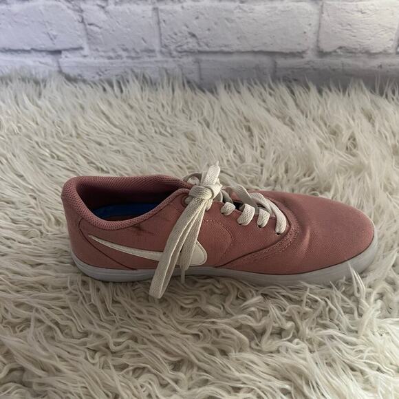 Nike Dusty Rose Women Tennis Shoe 921463-611 - Picture 6 of 11